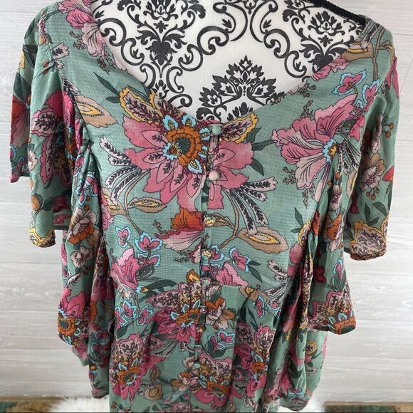 Haute Hippie Tribe Karen Floral Flutter Sleeve Peasant Top - Picture 4 of 10
